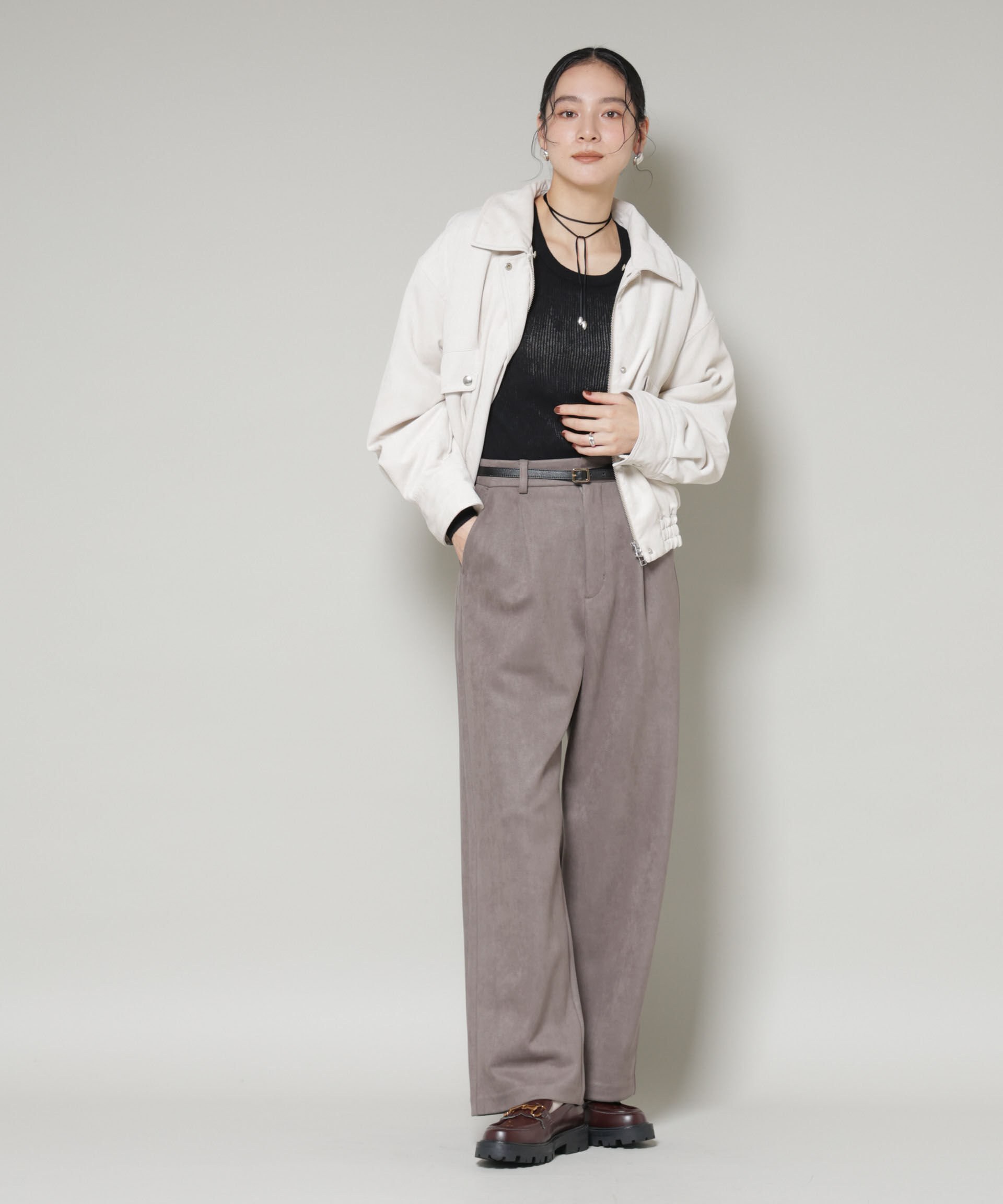 nano･universe「フェイクスエードタックパンツ」|チノ|