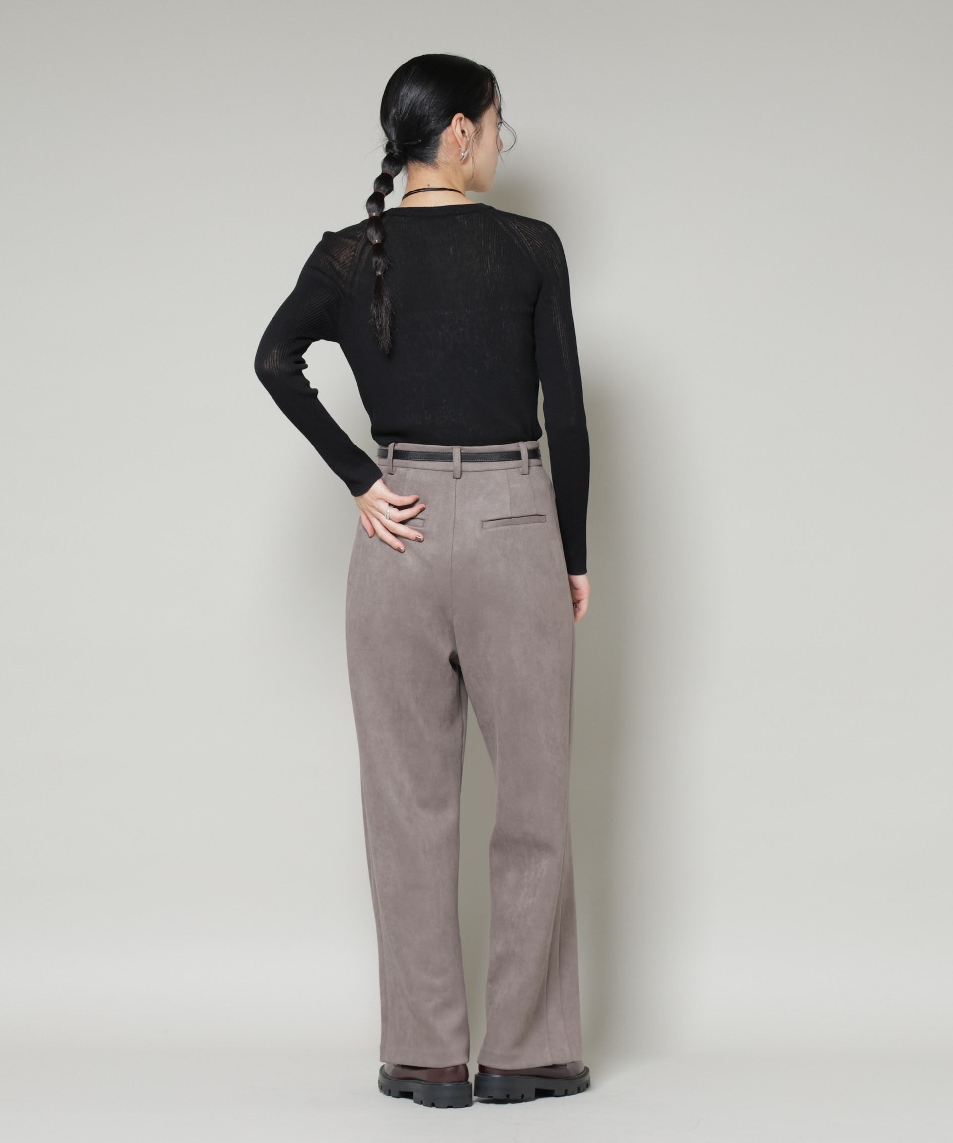 nano･universe「フェイクスエードタックパンツ」|チノ|