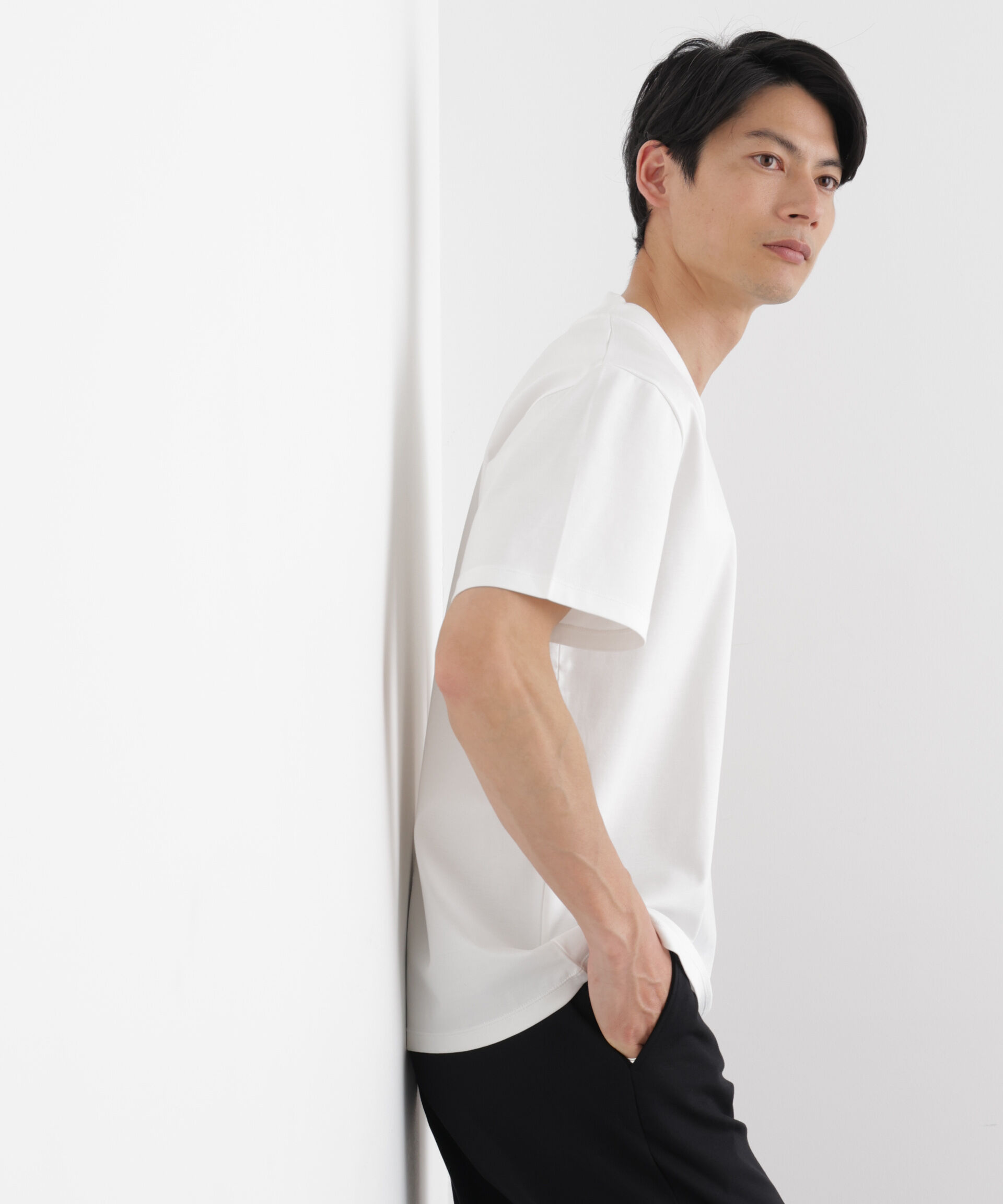 nano･universe「ジャケT(R)プレミアム Vネック 半袖」|Tシャツ・カットソー|ホワイト