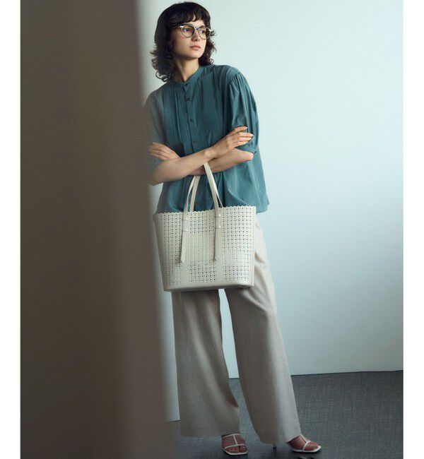 23区「【接触冷感/速乾性/洗える】エアリーブライトローン タック ブラウス」|シャツ・ブラウス|