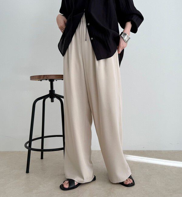 fredy emue「【ラクなのにきちんと見え】シャラリツイル イージーパンツ」|チノ|