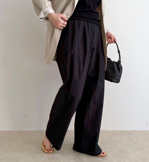 fredy emue「コットンナイロンタックギャザーパンツ」|チノ|