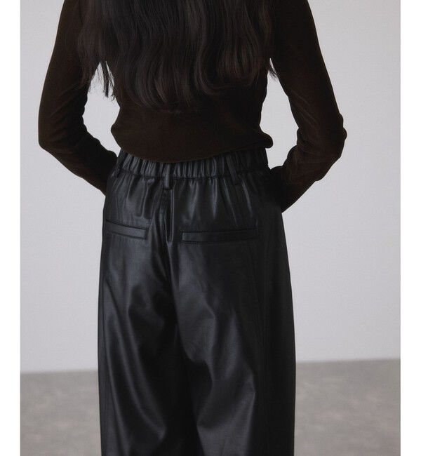 ADAM ET ROPE'「グロスボンディングコクーンパンツ」|チノ|