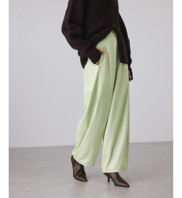 ADAM ET ROPE'「グロスボンディングコクーンパンツ」|チノ|