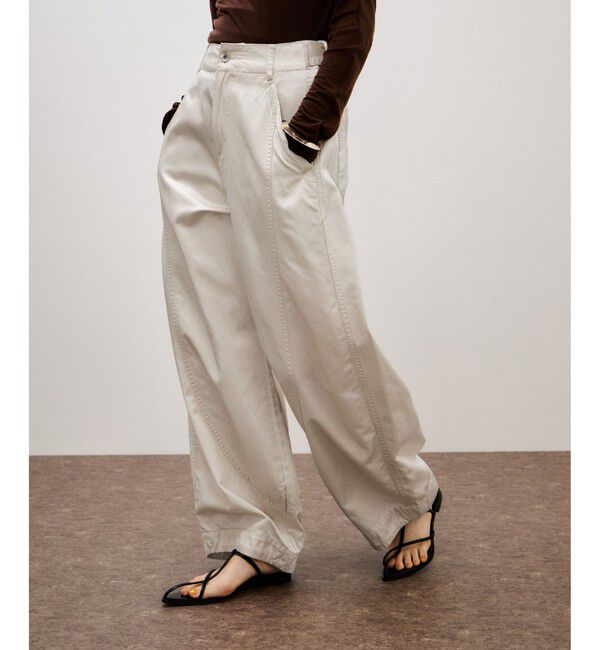 ADAM ET ROPE'「ピグメントダイエッグパンツ」|チノ|オフホワイト(15)