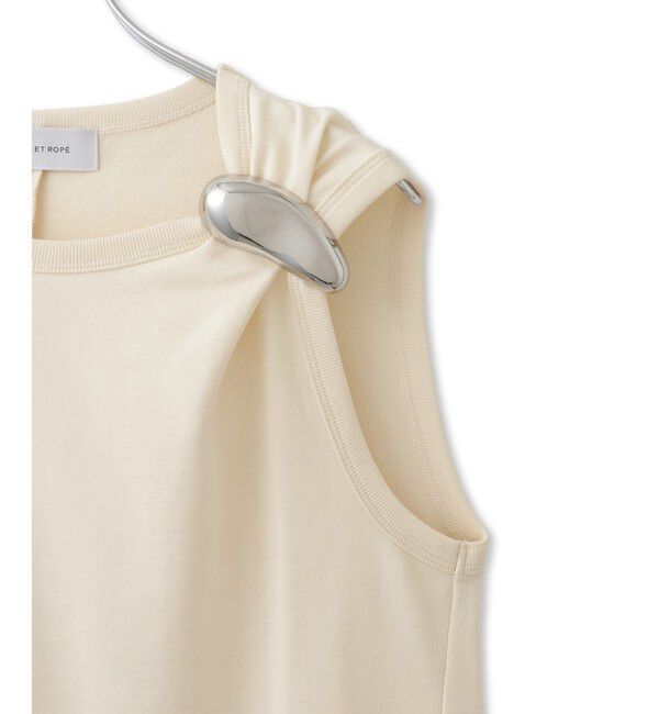 ADAM ET ROPE'「ブローチ付ノースリーブトップス」|タンクトップ|