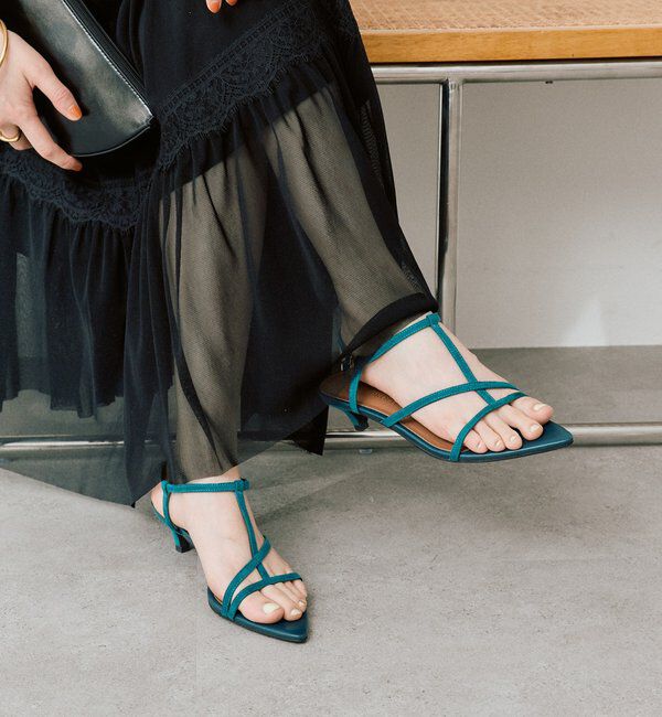  「【抜け感】ポインテッドラインサンダル」|サンダル|ブルー