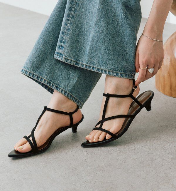  「【抜け感】ポインテッドラインサンダル」|サンダル|