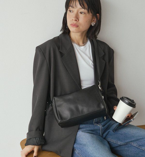  「レザースクエアショルダーバッグ」|ショルダー・メッセンジャー|