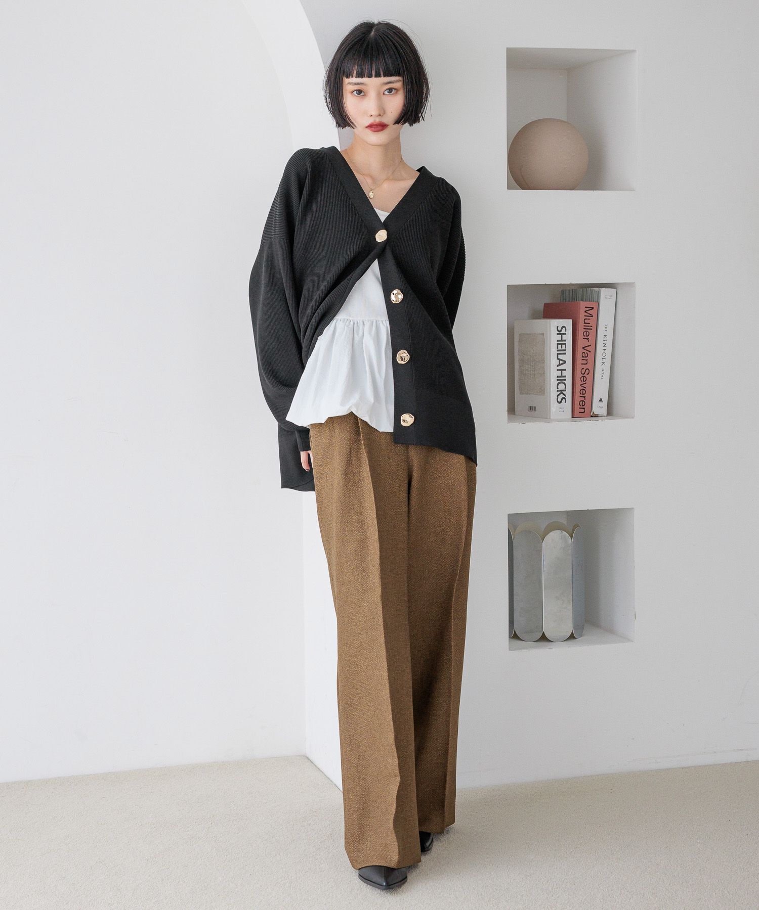 LOWRYS FARM「デコボタンＢＩＧＶカーディガン」|ニット・セーター|