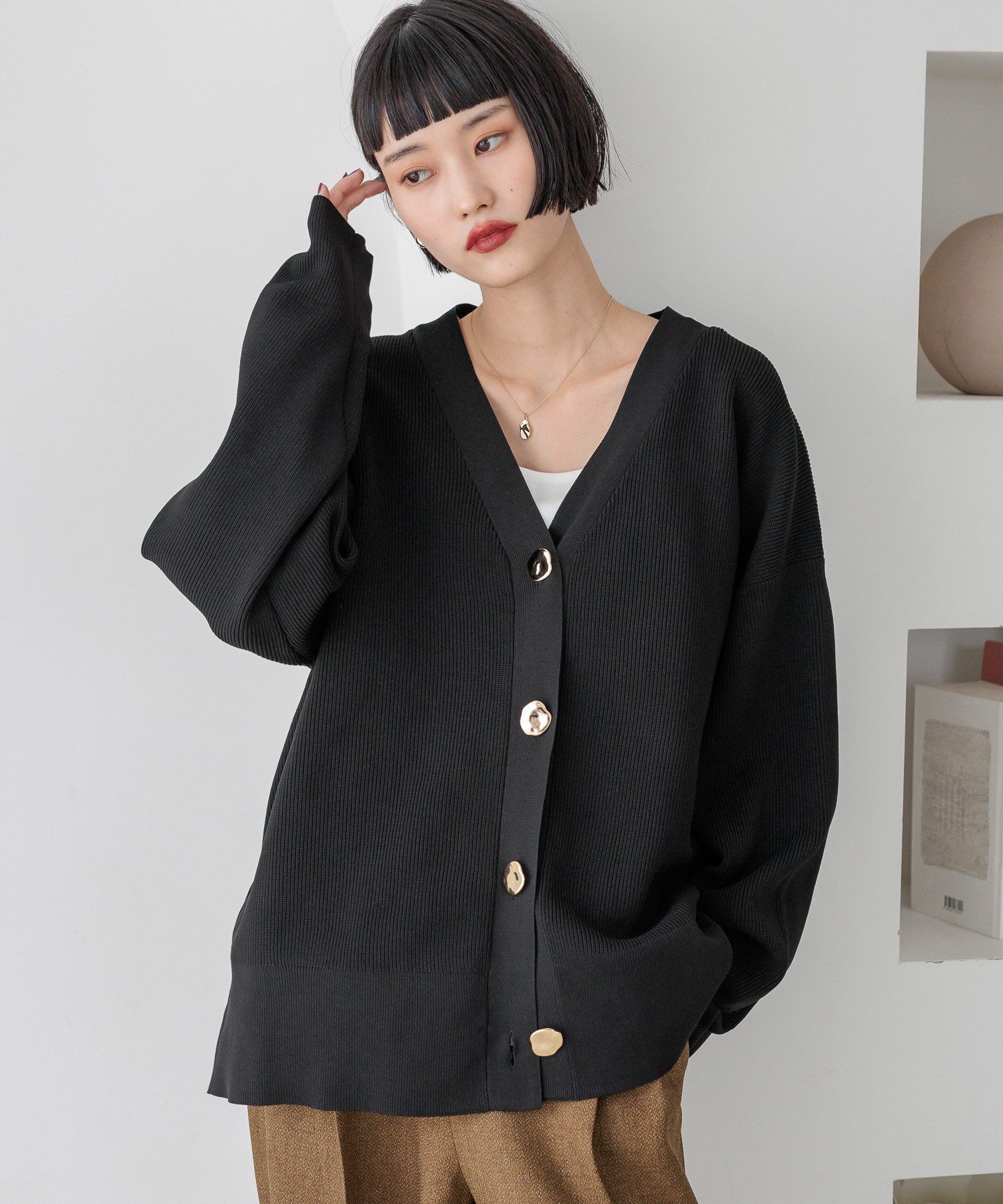 LOWRYS FARM「デコボタンＢＩＧＶカーディガン」|ニット・セーター|