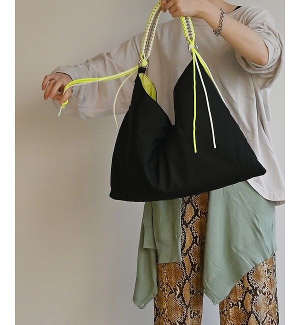 ABAHOUSE「【cheek/チーク】ネオンハンドルトライアングルショルダー/C26002/ショ」|ショルダー・メッセンジャー|