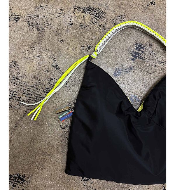 ABAHOUSE「【cheek/チーク】ネオンハンドルトライアングルショルダー/C26002/ショ」|ショルダー・メッセンジャー|