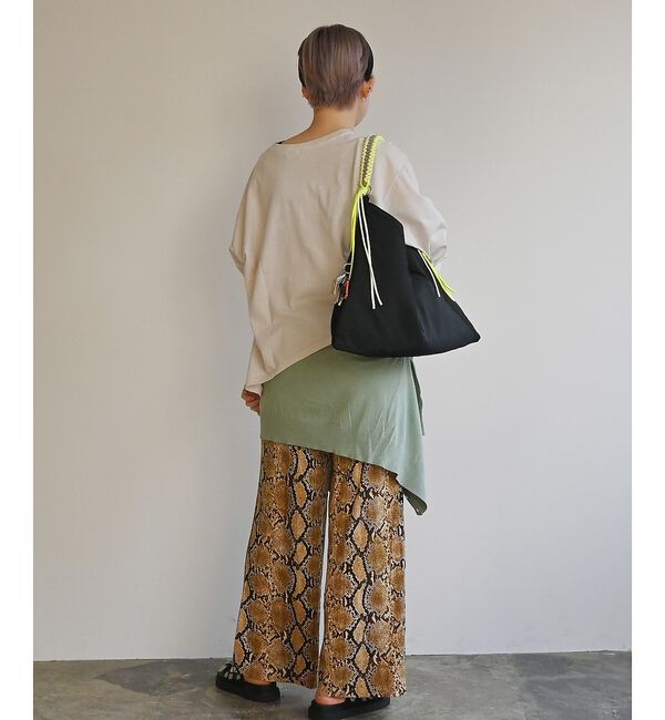 ABAHOUSE「【cheek/チーク】ネオンハンドルトライアングルショルダー/C26002/ショ」|ショルダー・メッセンジャー|