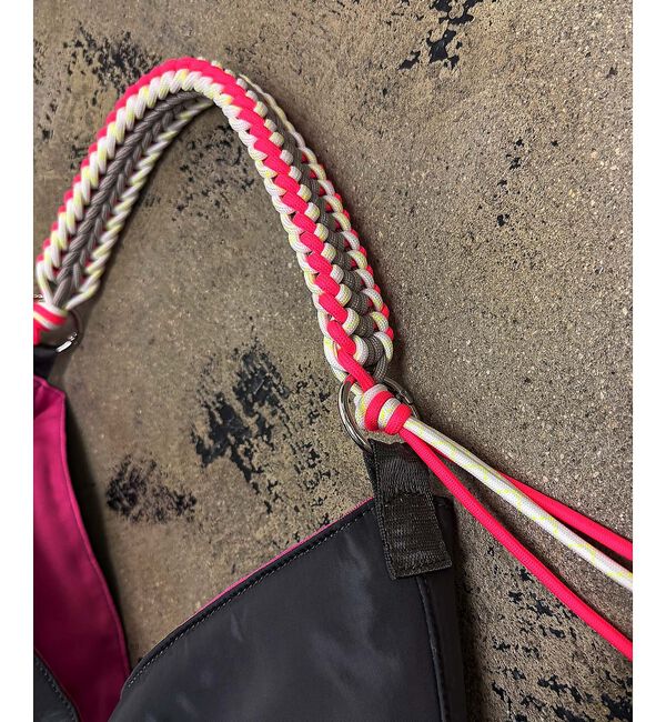 ABAHOUSE「【cheek/チーク】ネオンハンドルトライアングルショルダー/C26002/ショ」|ショルダー・メッセンジャー|