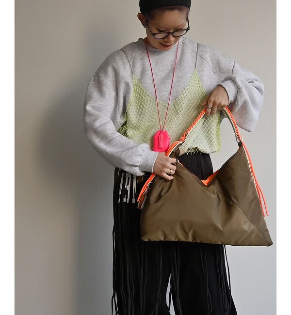 ABAHOUSE「【cheek/チーク】ネオンハンドルトライアングルショルダー/C26002/ショ」|ショルダー・メッセンジャー|