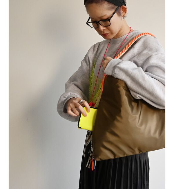 ABAHOUSE「【cheek/チーク】ネオンハンドルトライアングルショルダー/C26002/ショ」|ショルダー・メッセンジャー|