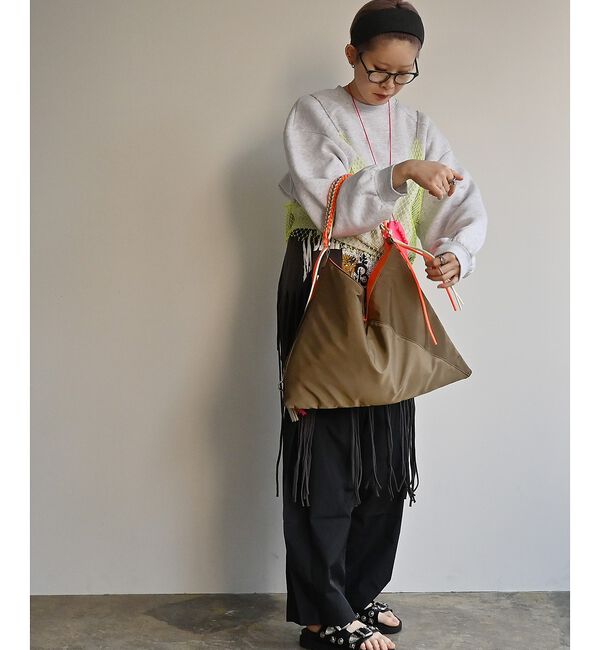 ABAHOUSE「【cheek/チーク】ネオンハンドルトライアングルショルダー/C26002/ショ」|ショルダー・メッセンジャー|