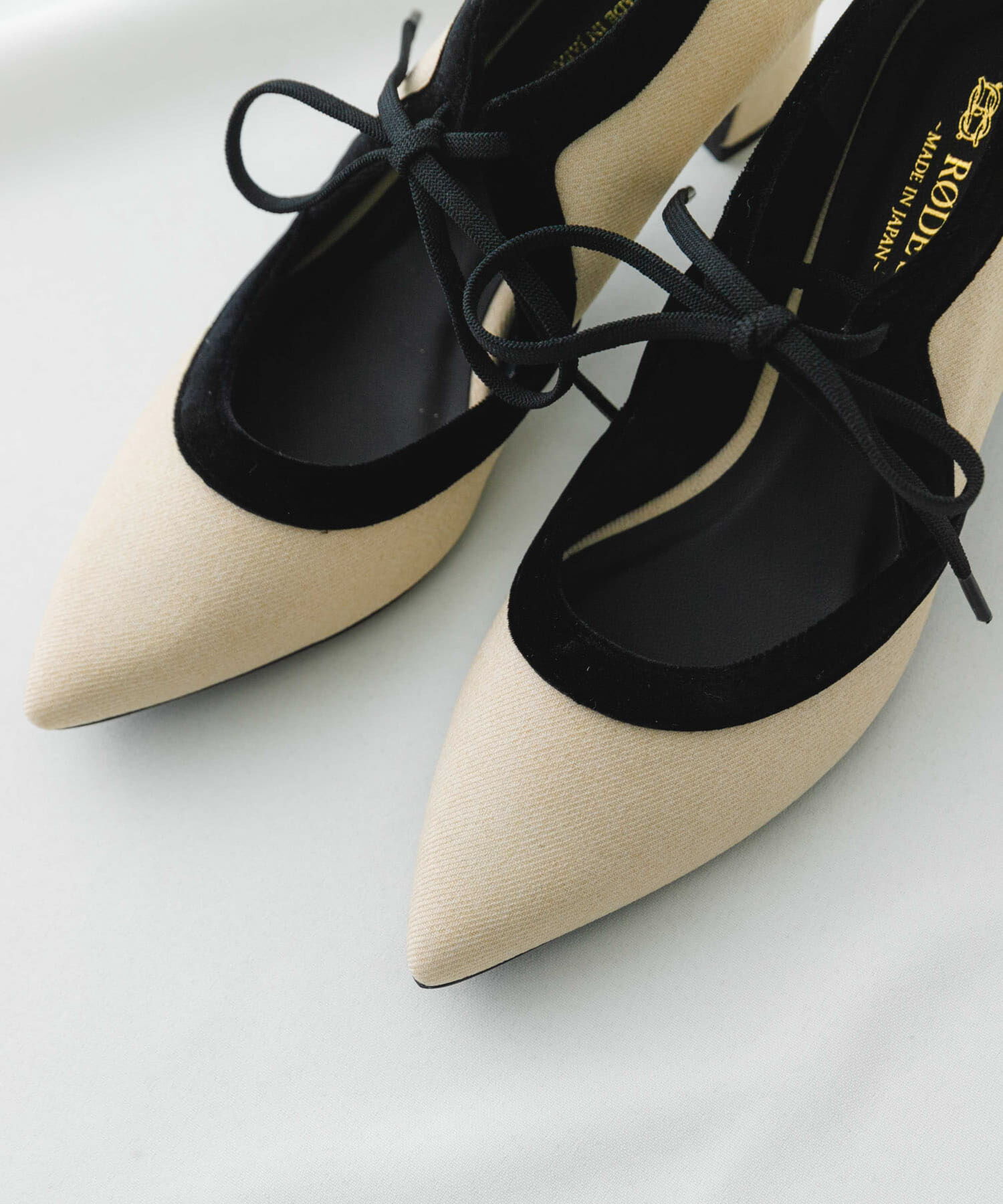 RODE SKO「『MADE IN JAPAN』チャンキーヒールリボンパンプス」|パンプス|