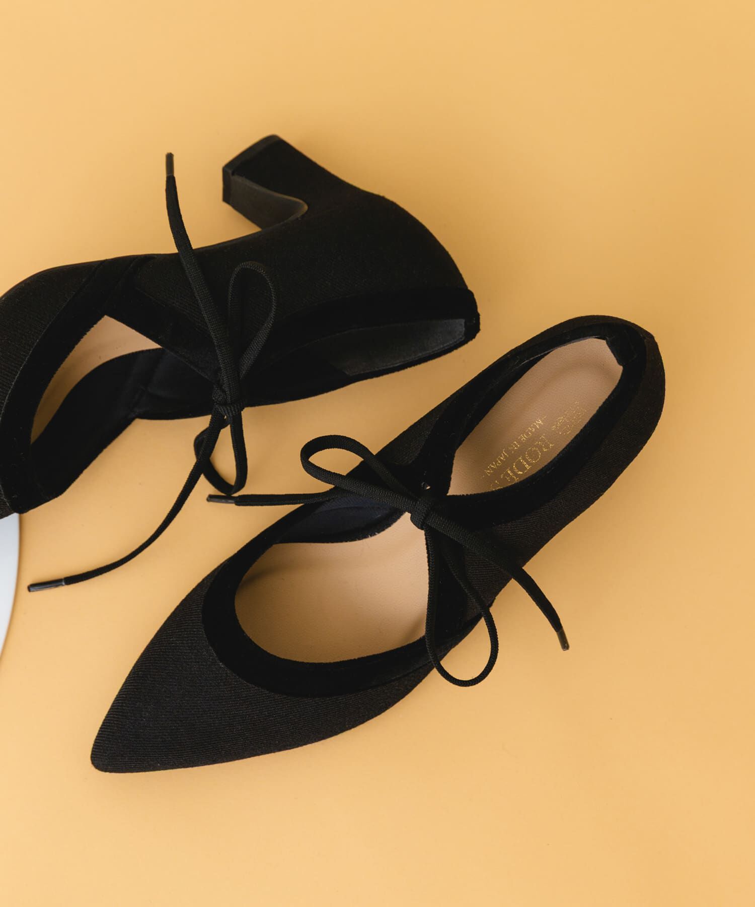 RODE SKO「『MADE IN JAPAN』チャンキーヒールリボンパンプス」|パンプス|