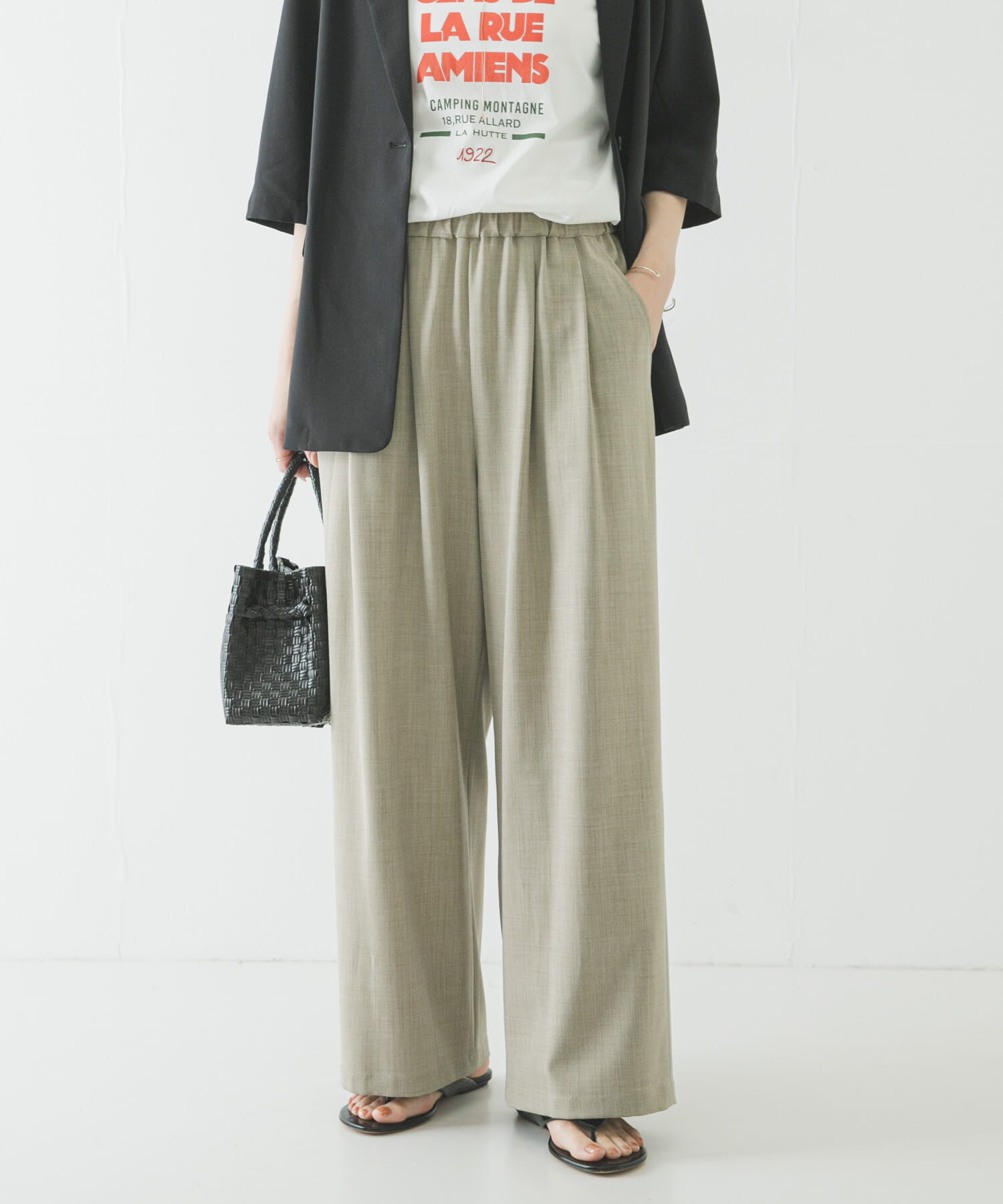 URBAN RESEARCH「『3サイズ展開』『イージーケア』タックギャザーストレートパンツ」|その他|