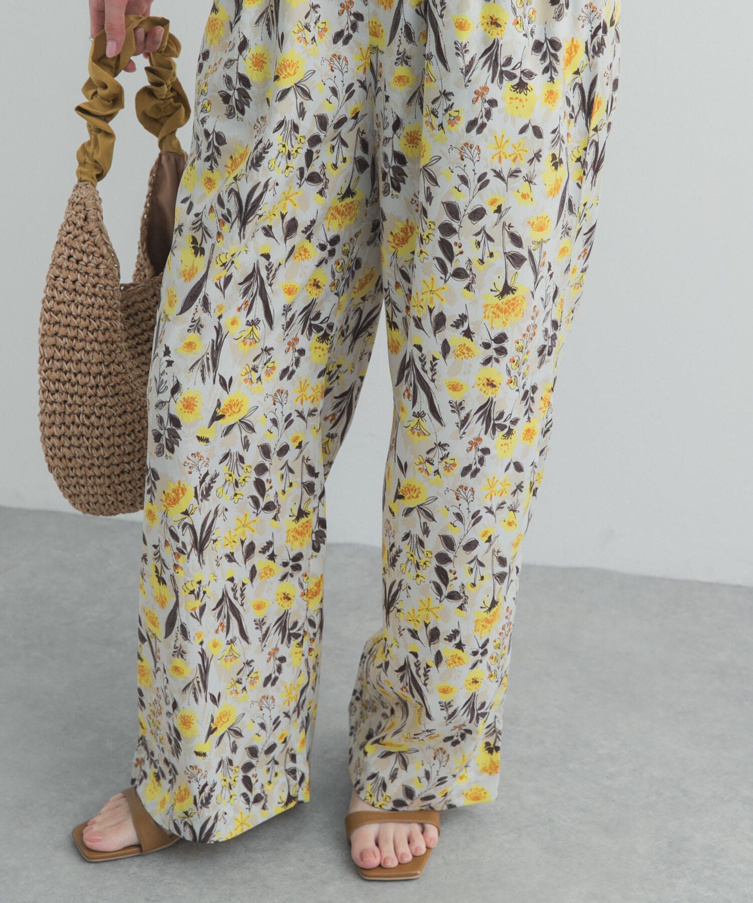 URBAN RESEARCH DOORS「『WEB/一部店舗限定カラー』フラワープリントイージーパンツ」|その他|