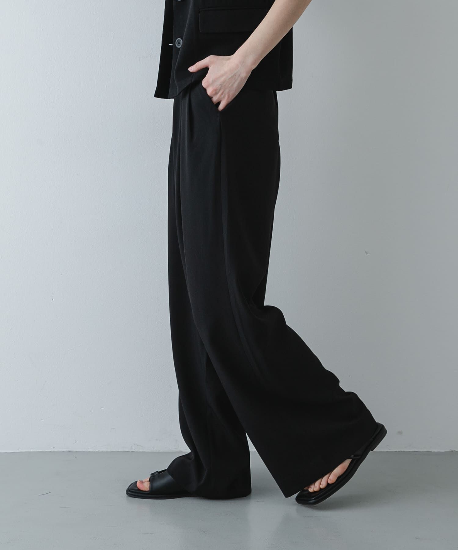 SENSE OF PLACE by URBAN RESEARCH「『イージーケア/速乾/UVカット/接触冷感』ツータックルーズスラックス」|その他|