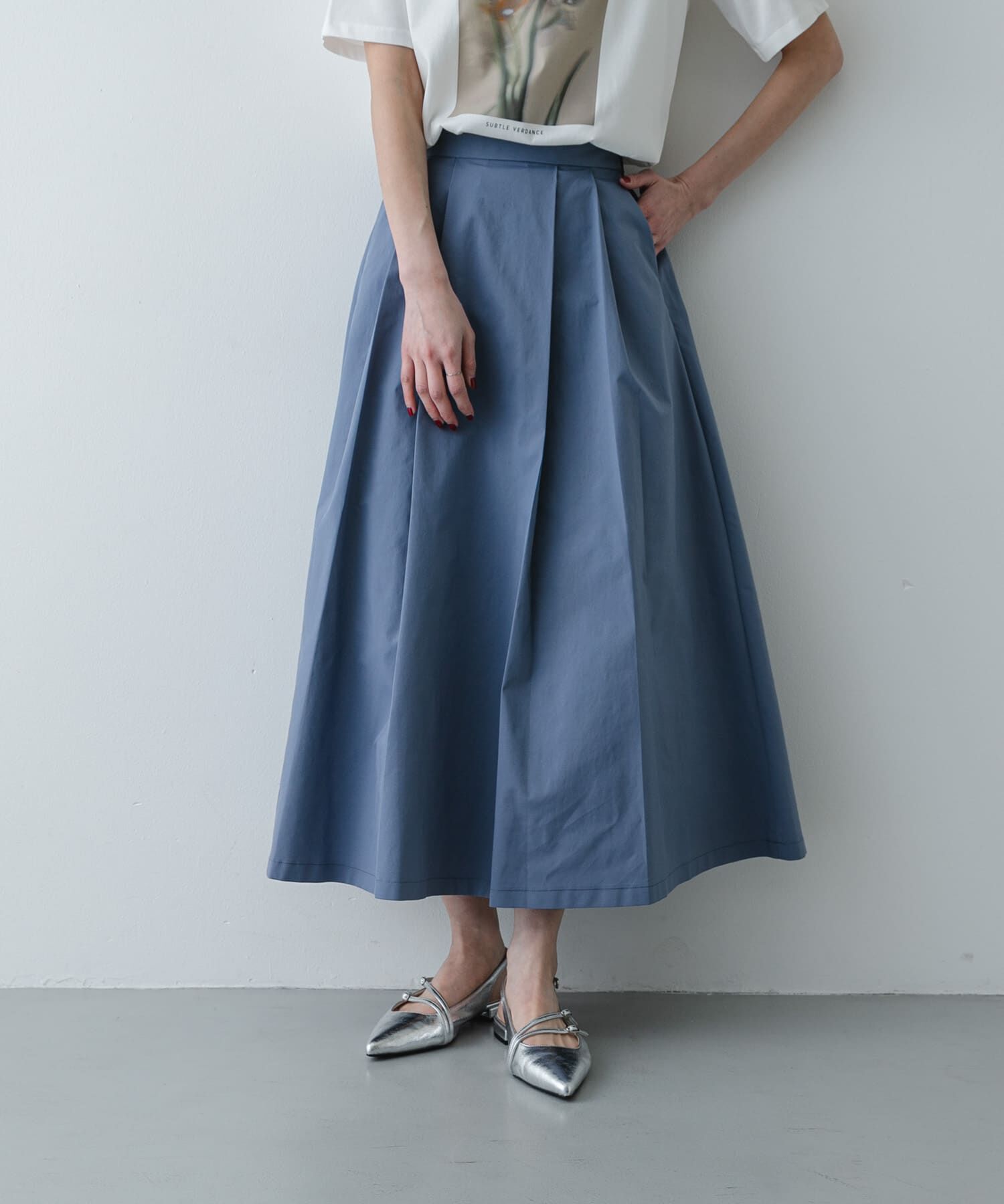 SENSE OF PLACE by URBAN RESEARCH「タックボリュームスカート」|スカート|ブルー