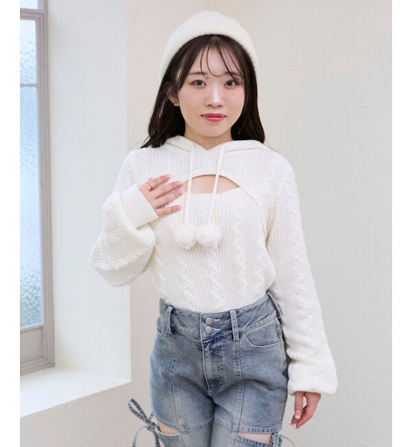  「ポンポン付きフードケーブルニット」|ニット・セーター|