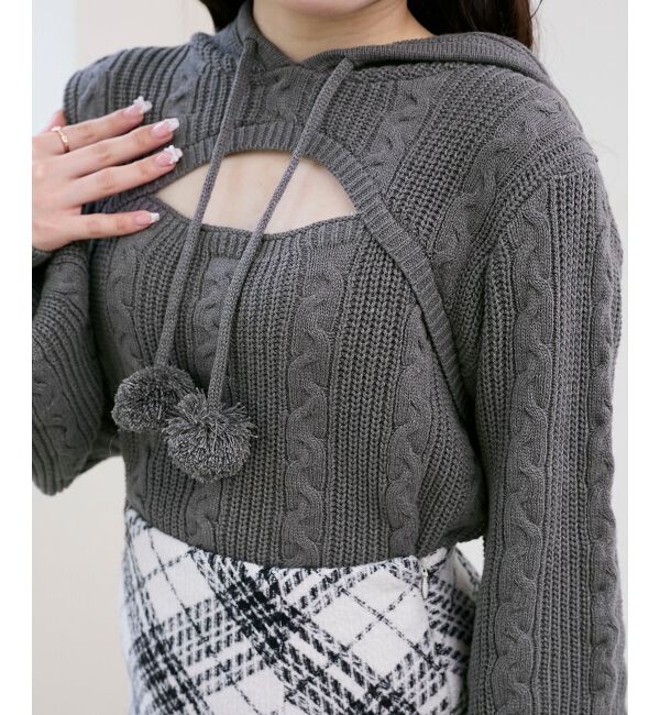  「ポンポン付きフードケーブルニット」|ニット・セーター|