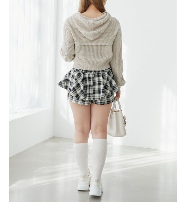  「ポンポン付きフードケーブルニット」|ニット・セーター|