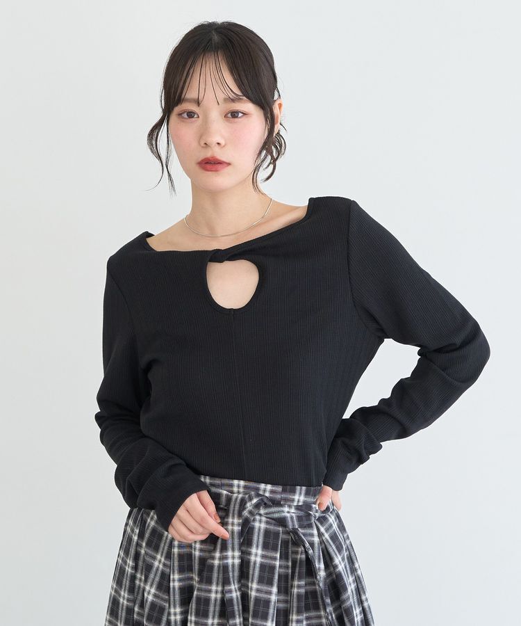 earth music&ecology「【前後2WAY】ツイストカットアウトプルオーバー」|Tシャツ・カットソー|