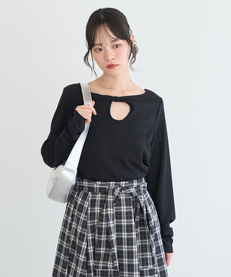 earth music&ecology「【前後2WAY】ツイストカットアウトプルオーバー」|Tシャツ・カットソー|