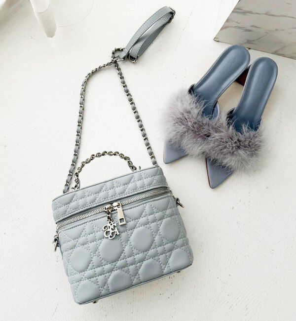  「WEB限定/チャーム付きキルティングバニティバッグ」|ショルダー・メッセンジャー|