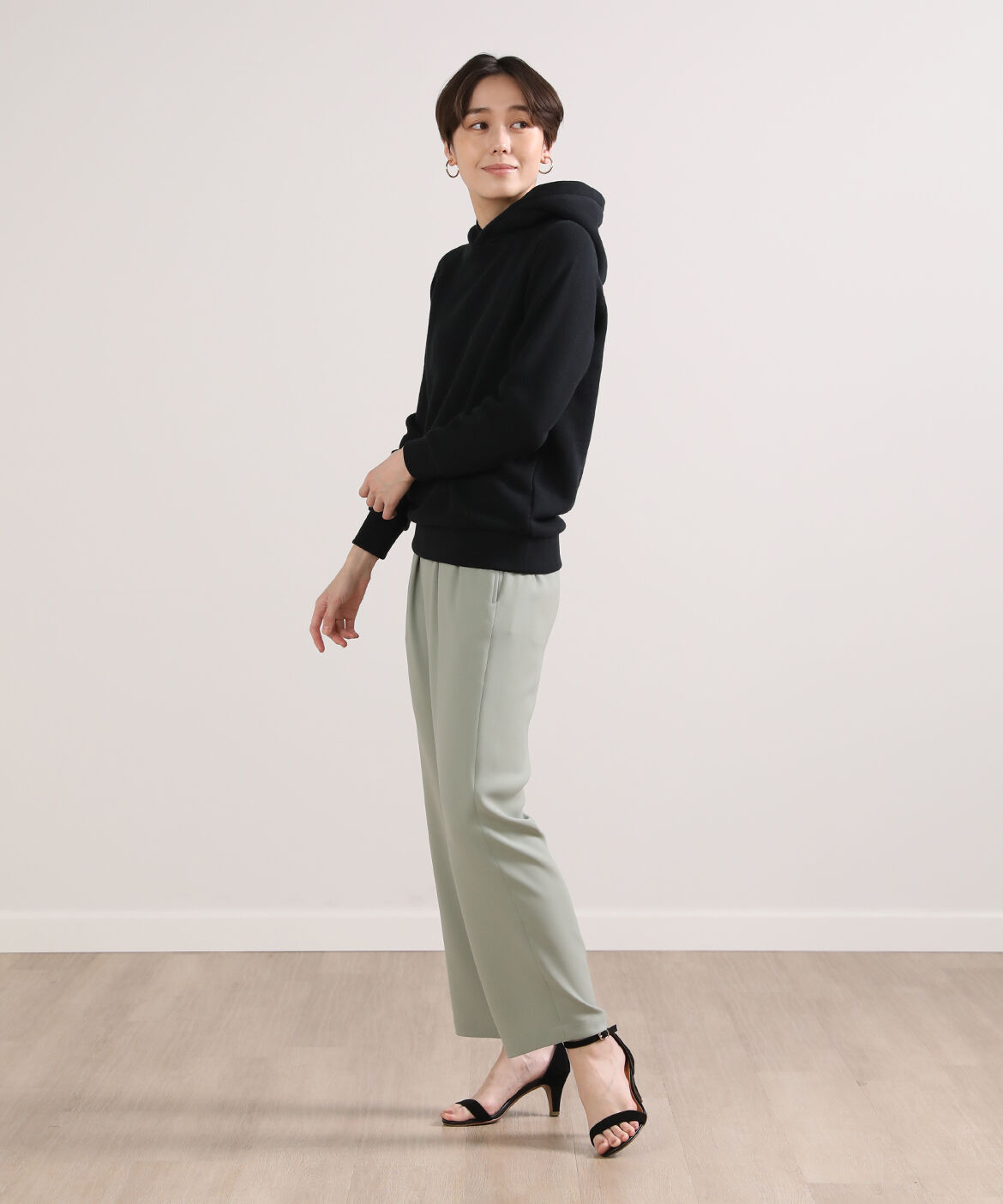 DAY by DAY it&rsquo;s international「プルオーバーパーカー《吊り裏毛》」|パーカー|