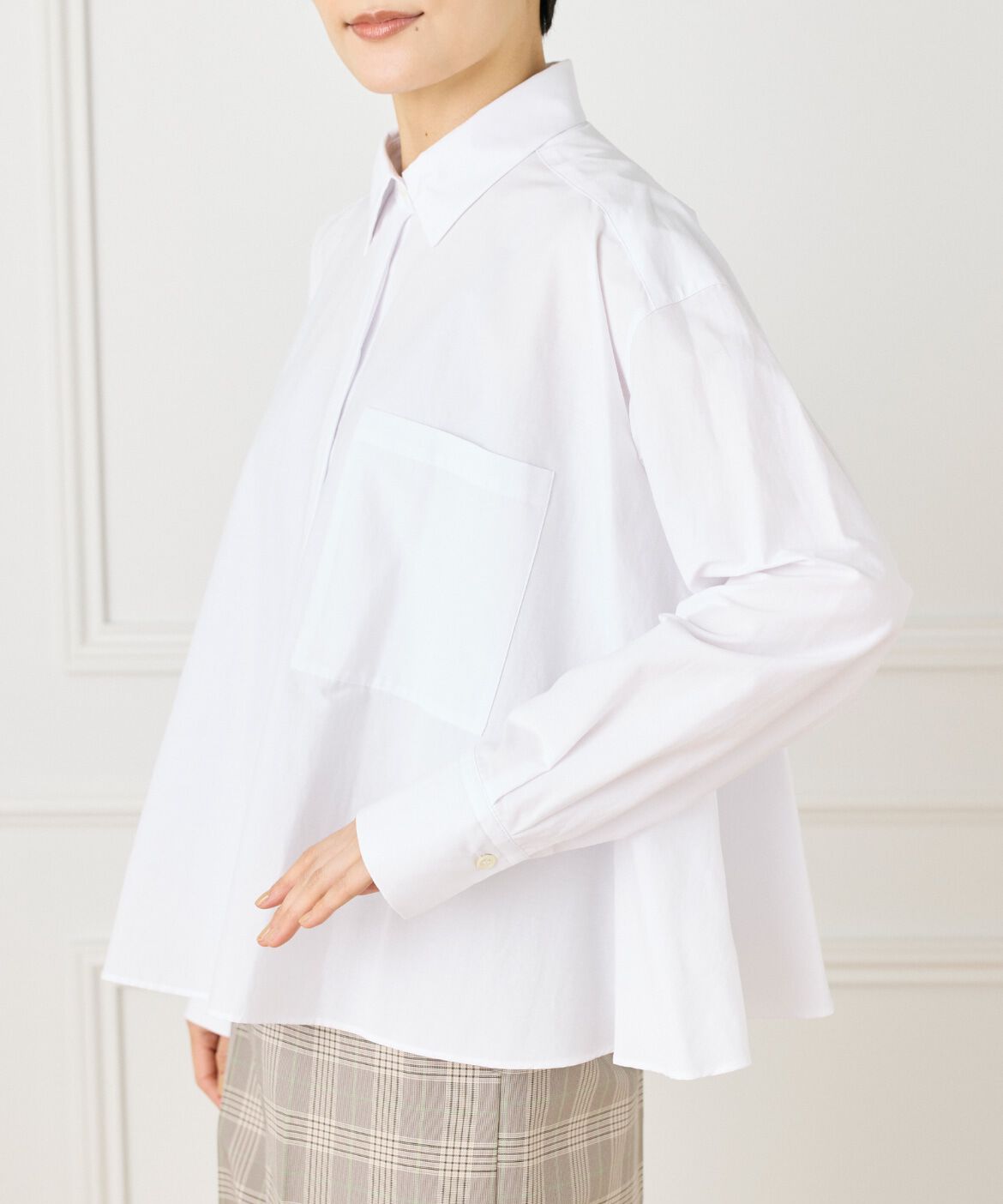 INED「《大きいサイズ》バックフレアシャツ」|シャツ・ブラウス|