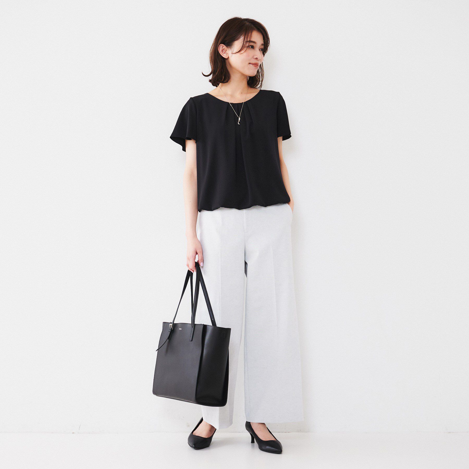 UNTITLED「【通勤/二の腕カバー】タックデザインブラウス」|シャツ・ブラウス|