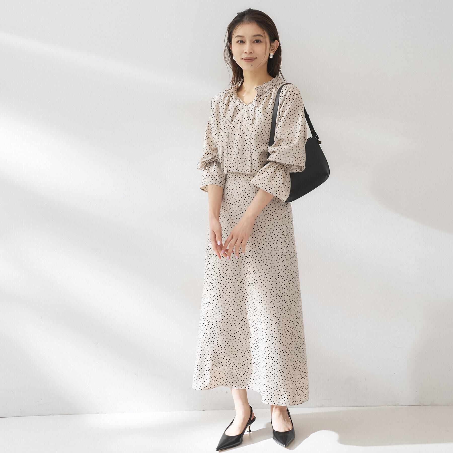 UNTITLED「【セットアップ可/後ろウエストゴム】ランダムドットスカート」|スカート|