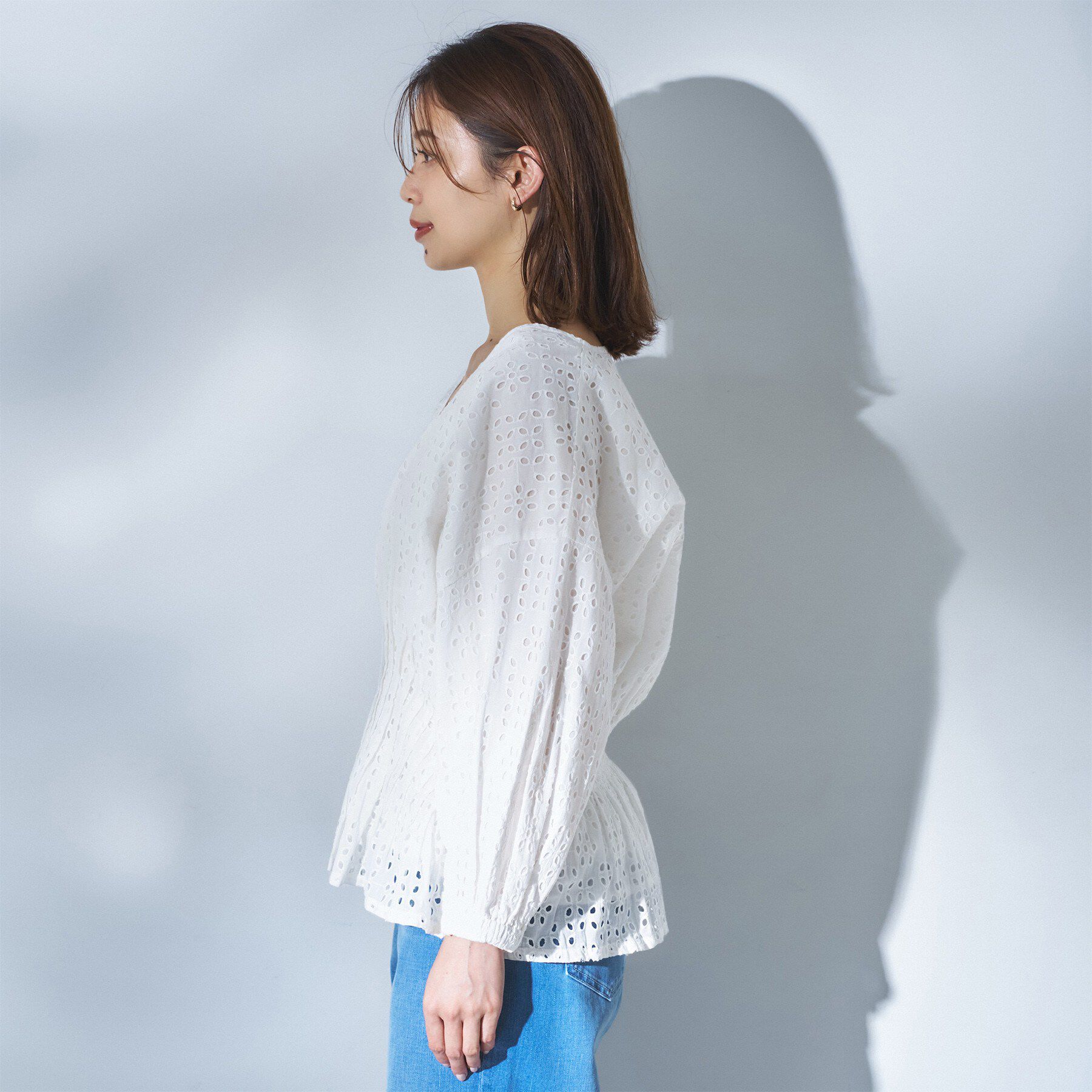 UNTITLED「【Audrey and John Wad】ウエストシャーリングブラウス」|シャツ・ブラウス|