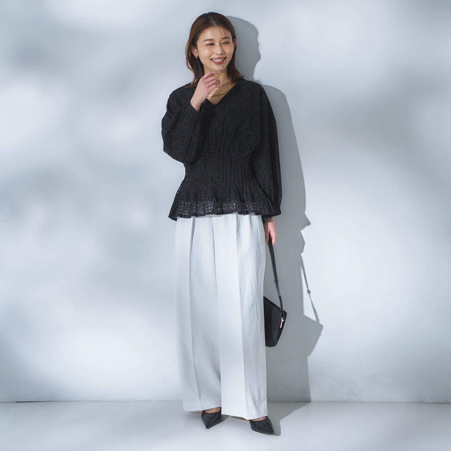 UNTITLED「【Audrey and John Wad】ウエストシャーリングブラウス」|シャツ・ブラウス|