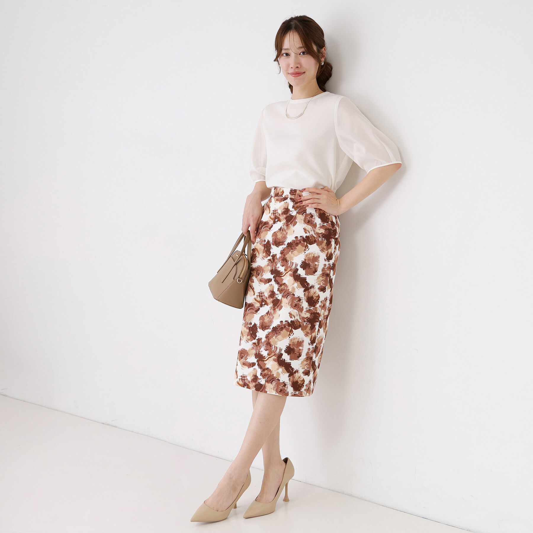 COUP DE CHANCE「【手洗い可／日本製】アート風花柄タイトスカート」|スカート|