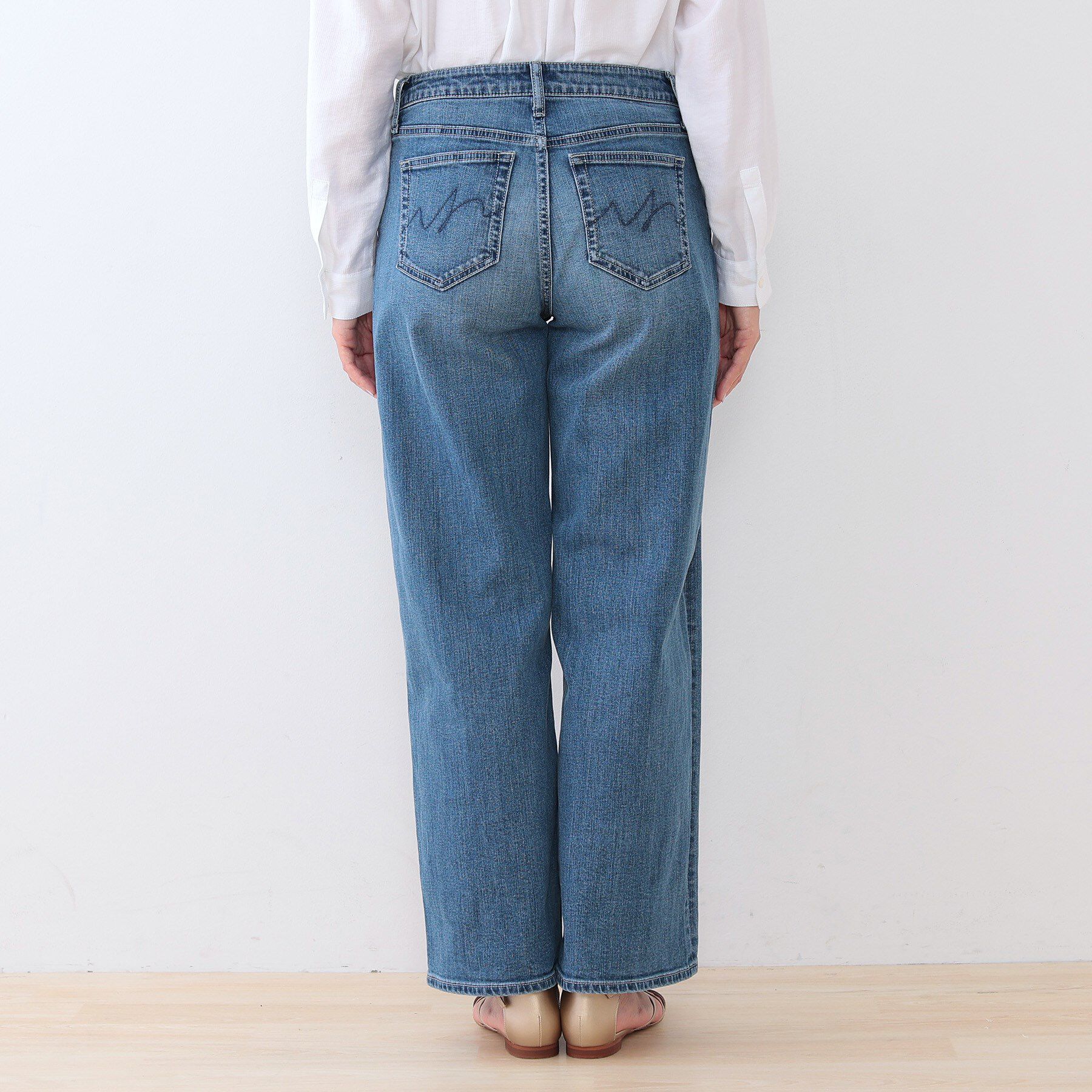 INDIVI「【褒められデニム】ワイドストレート デニムパンツ」|デニム|