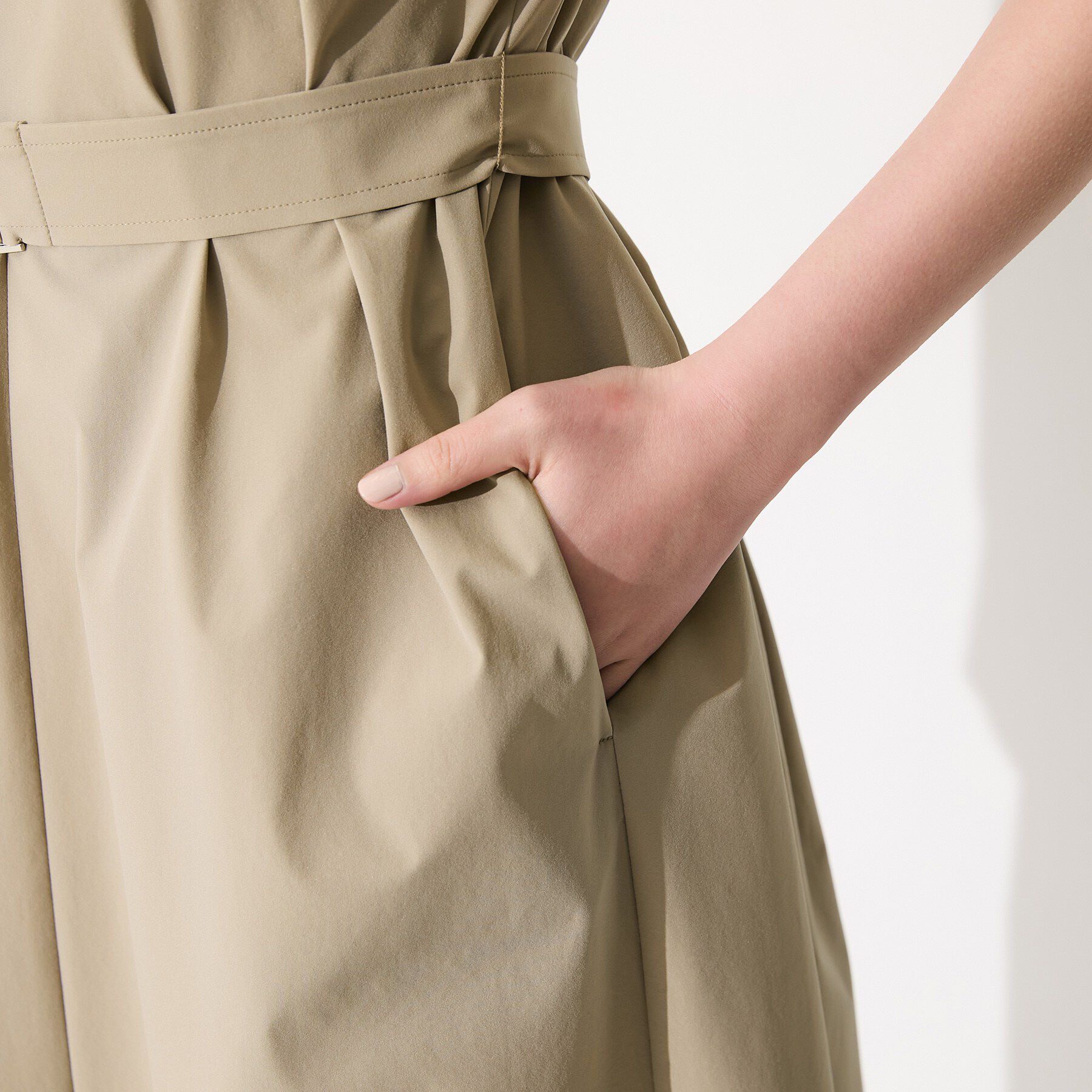 INDIVI「【撥水／UVケア／SETUP可能】軽量ベルト付きAラインワンピース」|ワンピース|