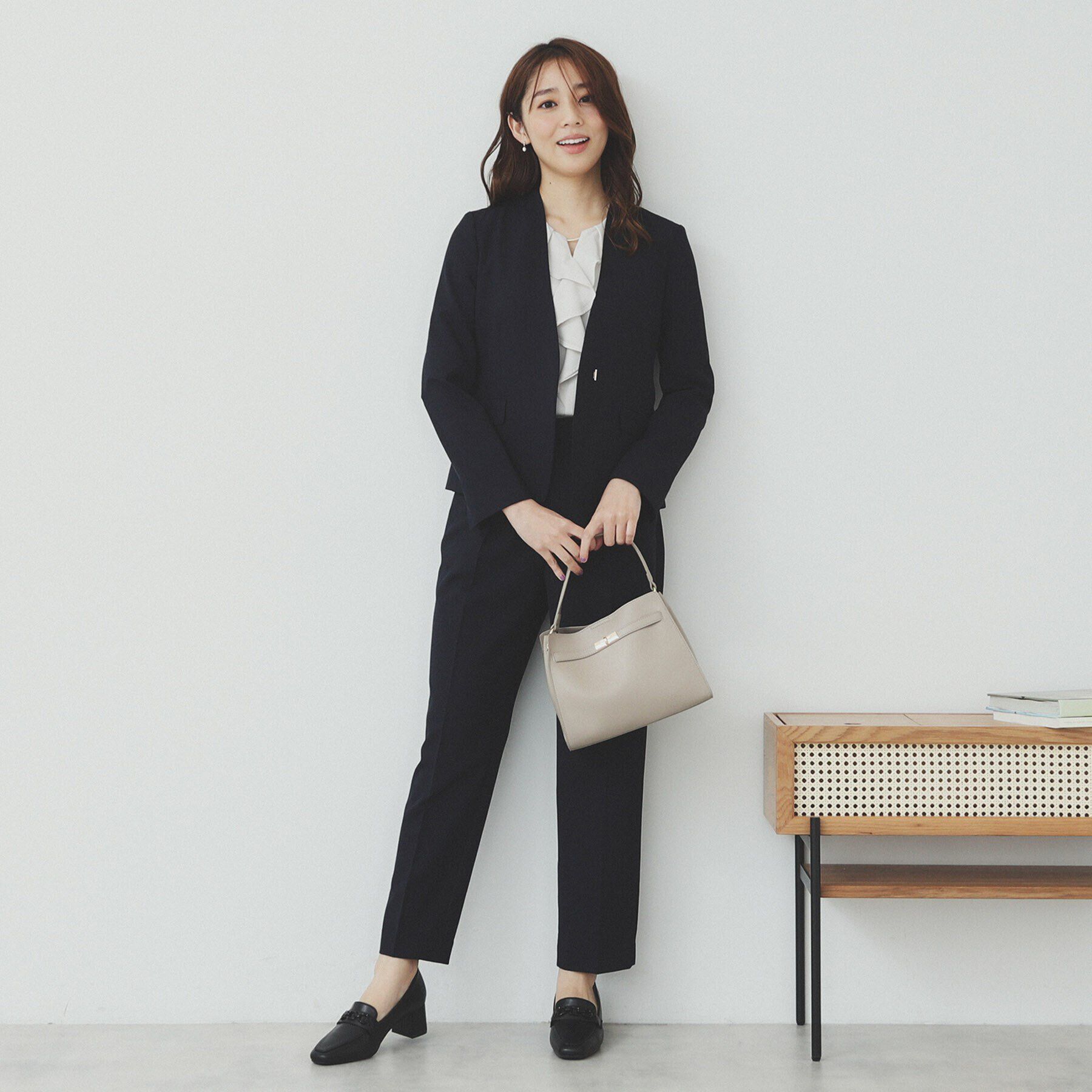 index「フリルバーデザインブラウス【洗濯機洗い可/イージーアイロン/防シワ】」|シャツ・ブラウス|