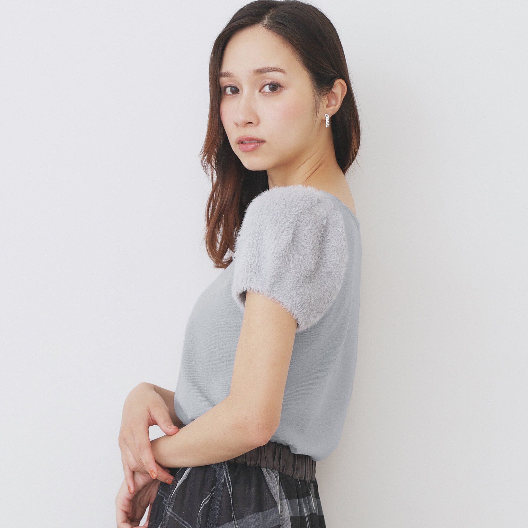 index「《6色展開》フェザーパフスリーブVネックニット【洗濯機洗い可】」|ニット・セーター|