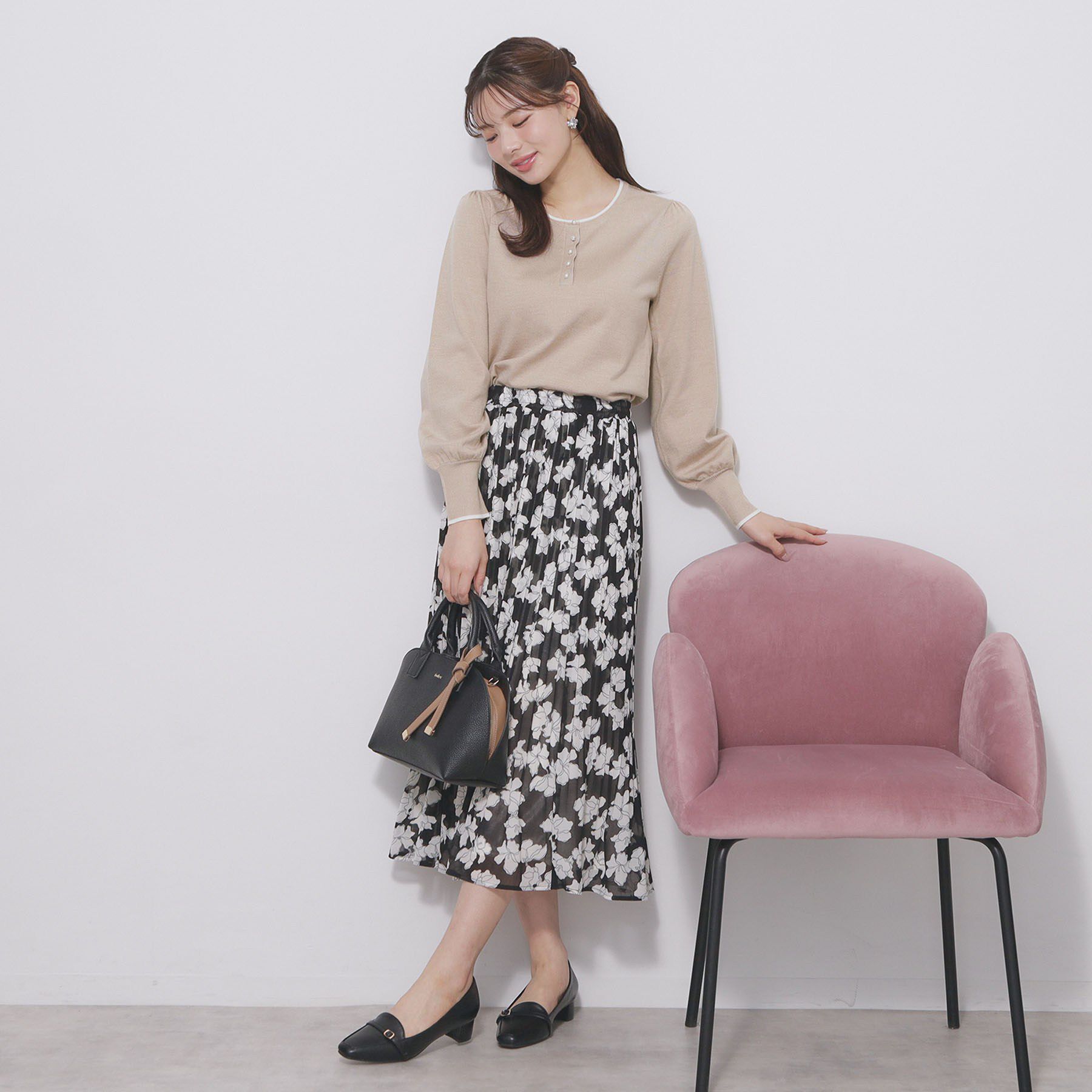 index「ビジューボタンヘンリーネックニット【洗濯機OK】」|ニット・セーター|