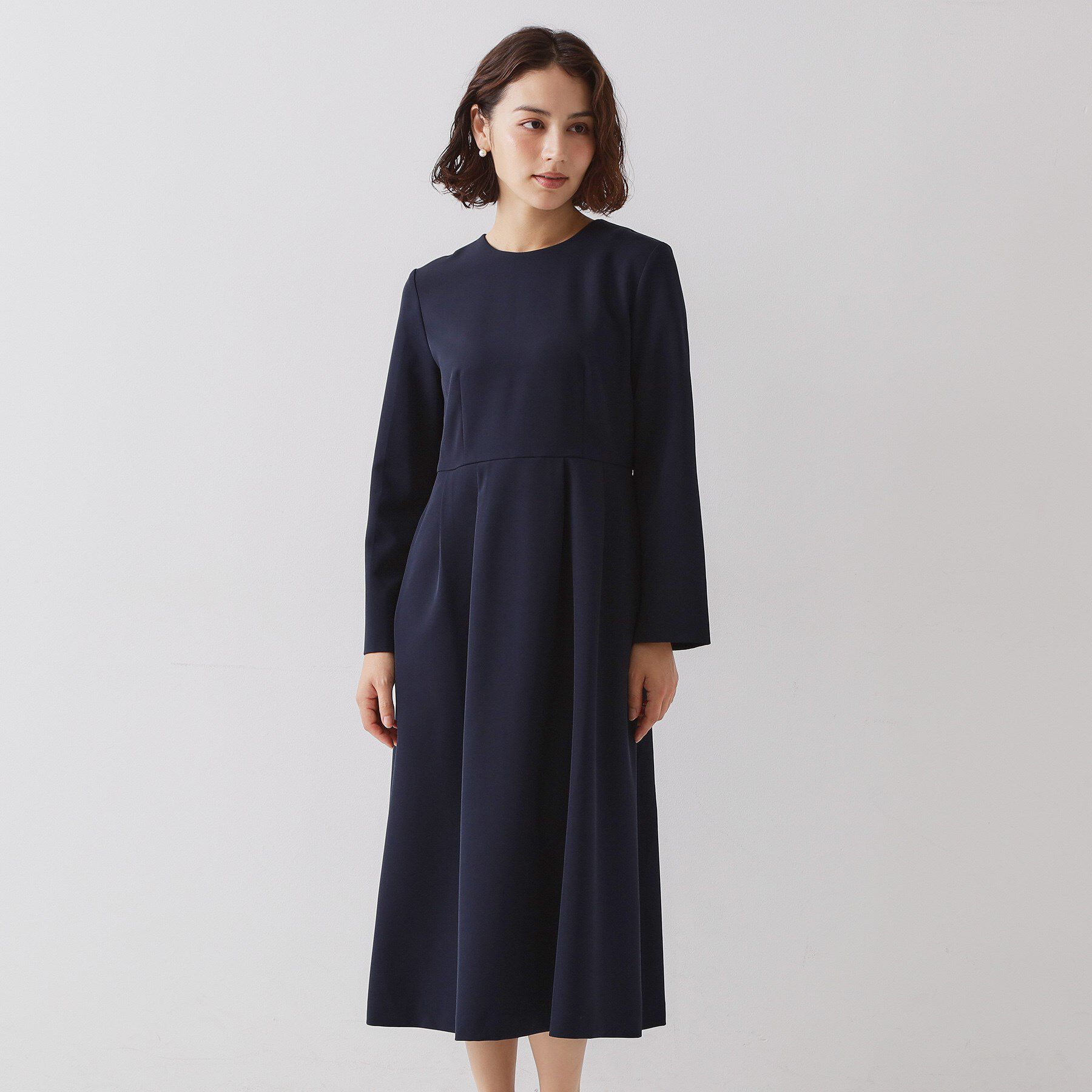 OPAQUE.CLIP「《通勤対応》フィットアンドフレアワンピースダブルクロス【洗濯機OK】」|ワンピース|