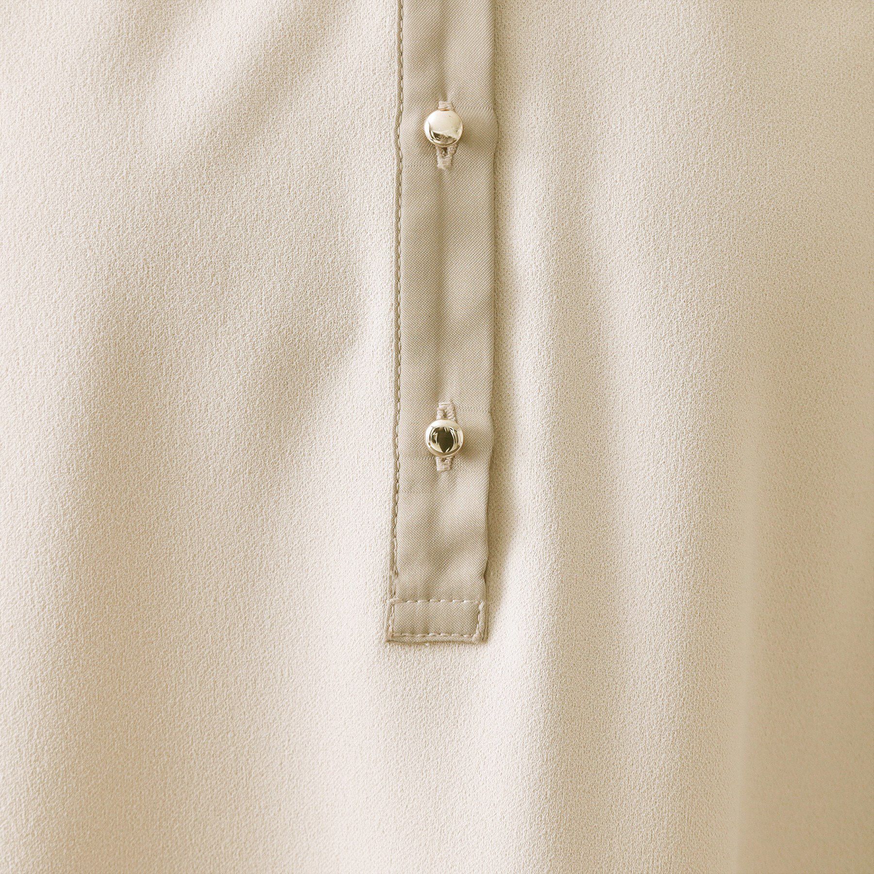 OPAQUE.CLIP「サテン使いヘンリーネックトップス【洗濯機OK】」|Tシャツ・カットソー|