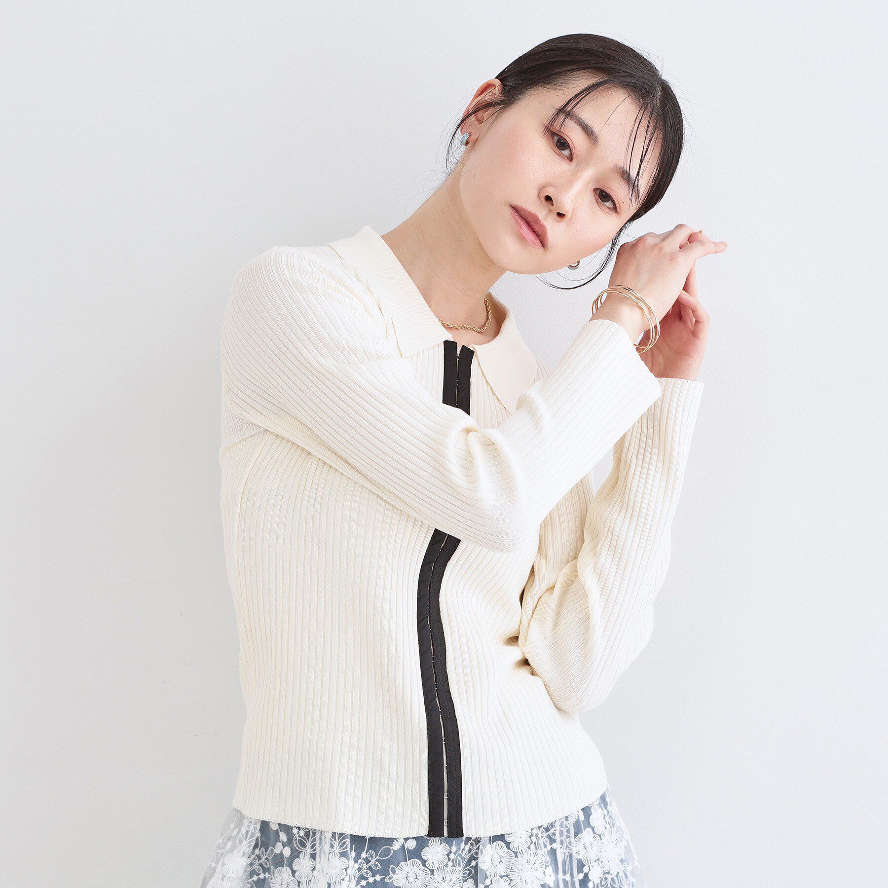 OPAQUE.CLIP「ポロ衿ホック使いリブニットカーディガン【洗濯機OK】」|カーディガン|オフホワイト(003