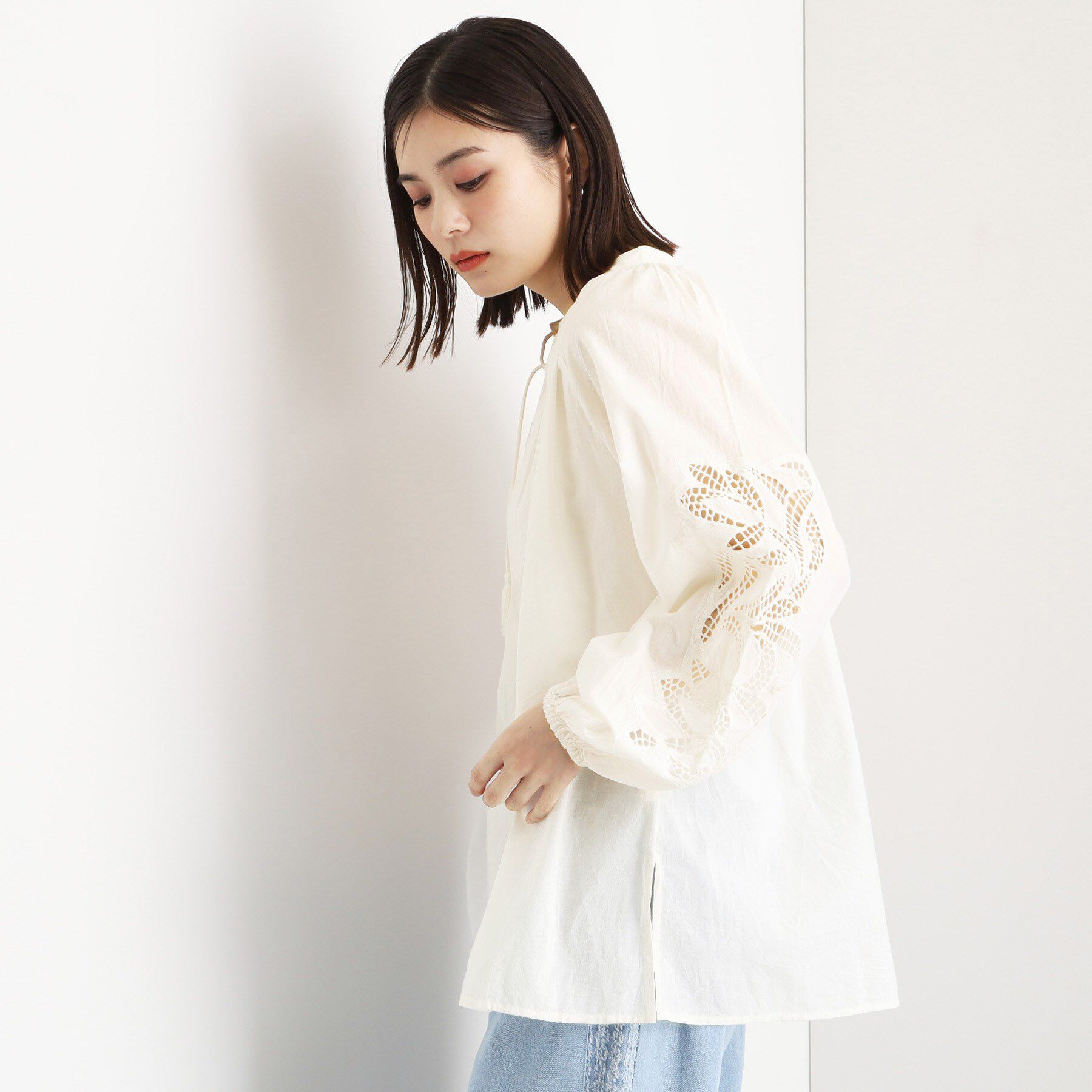 THE SHOP TK「袖刺繍コットンブラウス【洗える】」|シャツ・ブラウス|